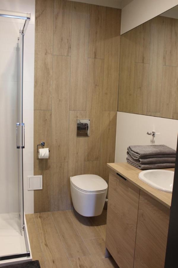Apartamenty Centrum Park Sowinskiego 19 Zielona Góra Dış mekan fotoğraf
